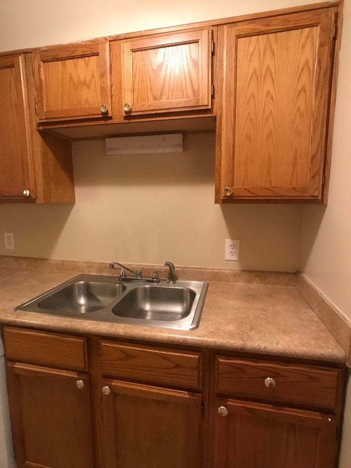 Andover Crossing - Photo 5 of 39