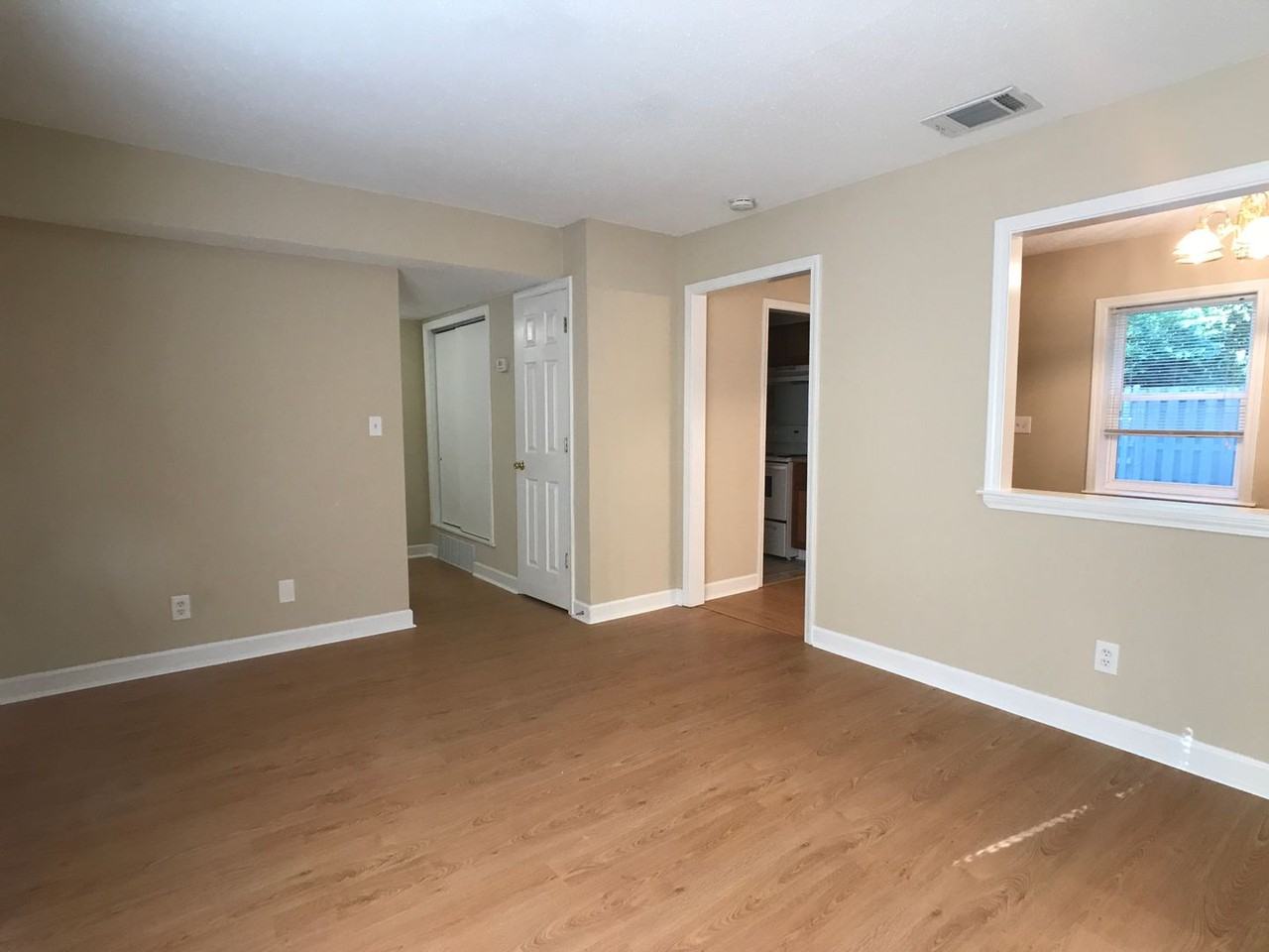 Andover Crossing - Photo 7 of 39