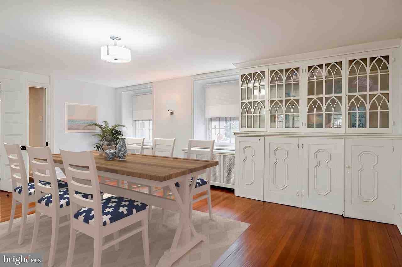 19 Catherine Ln - Photo 3 of 7