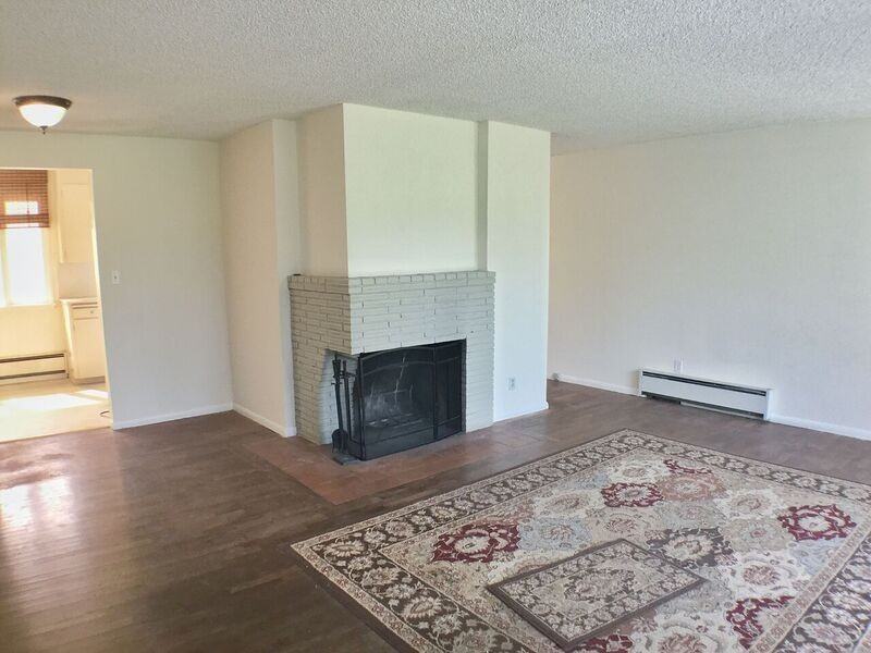11745 Roosevelt Way Ne - Photo 2 of 23