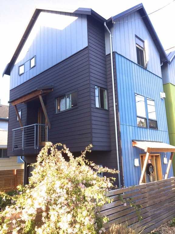 6002 Sw Admiral Way - Photo 2 of 5