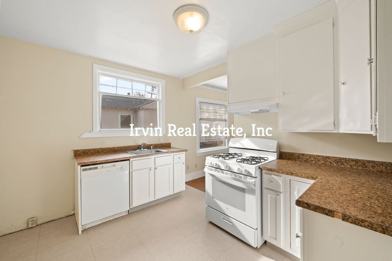 1353 Pine St - Photo 5 of 7