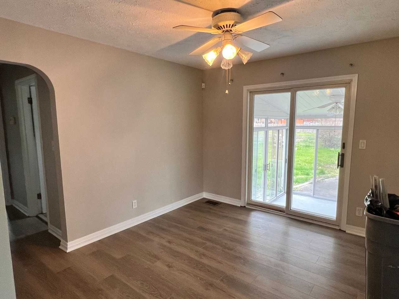 2029 Lynn Lea Rd - Photo 4 of 14