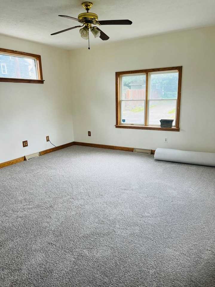 617 Morrison St - Photo 3 of 8