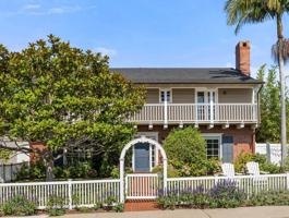 featured image of 3735 Lincolnwood Dr