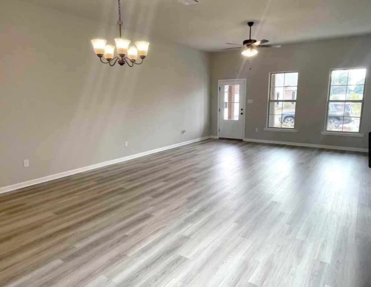 39500 Ridgeland Dr - Photo 3 of 7