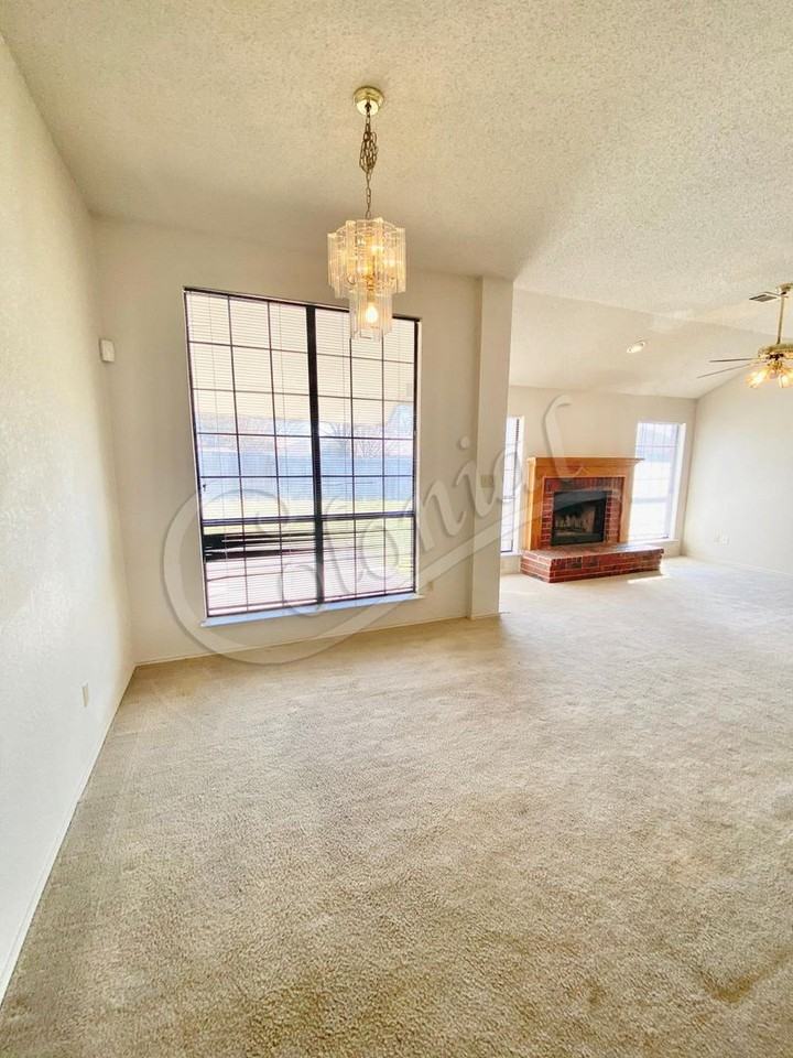 2315 Skipcha Dr - Photo 2 of 12