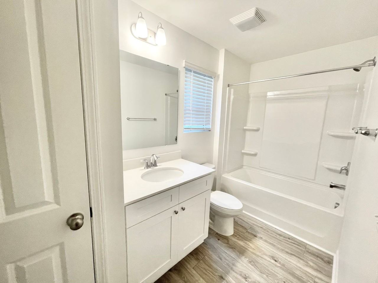 353 Pearl Street - Photo 7 of 9