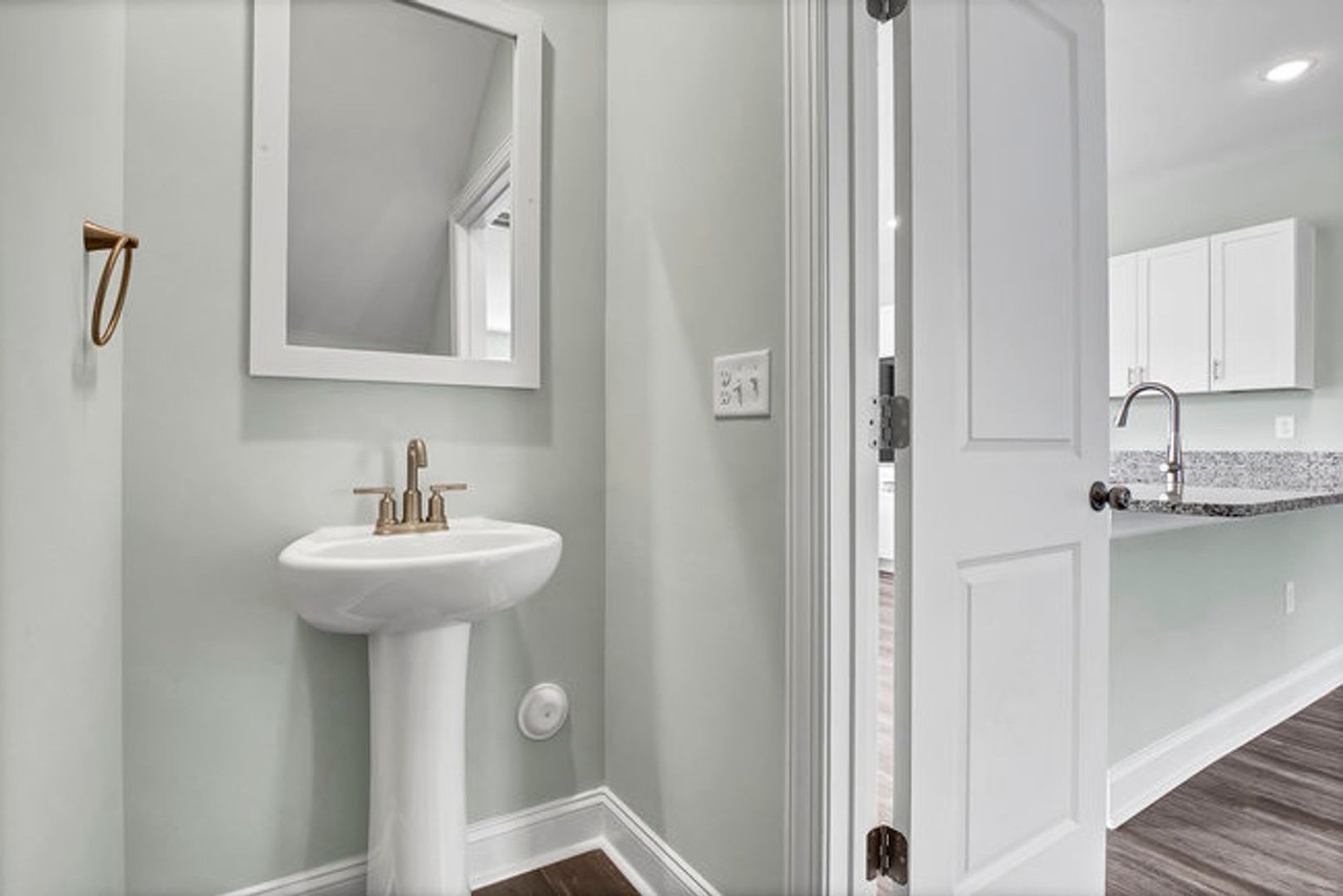 301 Starfish Ln - Photo 7 of 44