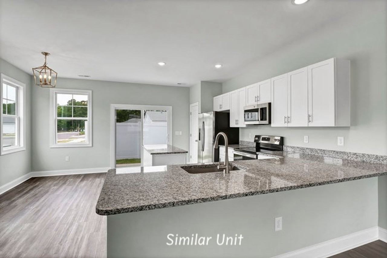 305 Starfish Ln - Photo 6 of 42