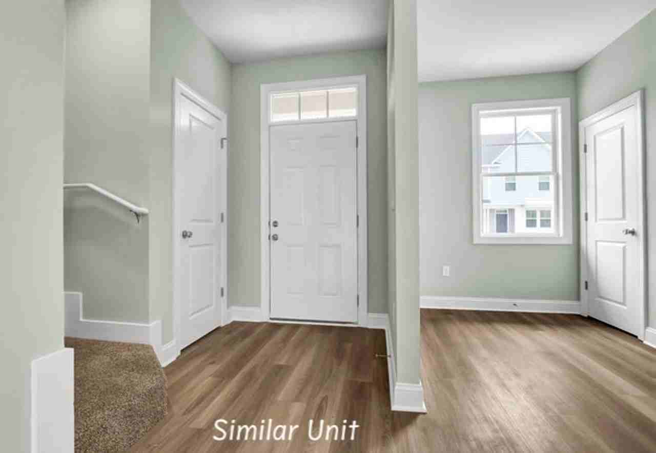 307 Starfish Ln - Photo 2 of 38