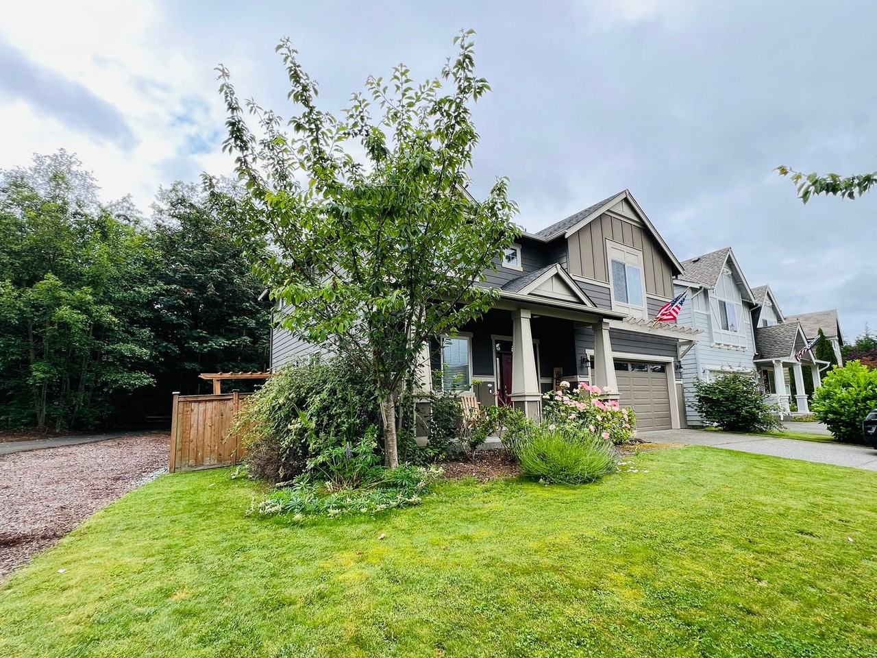 901 Crested Butte Blvd - Photo 2 of 21
