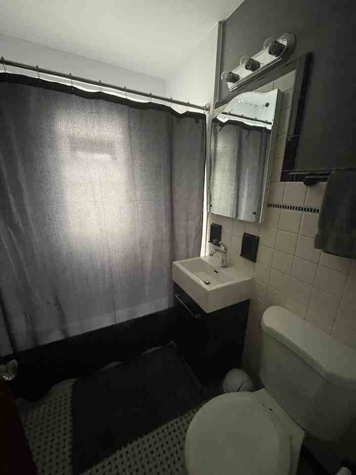 5701 W Philip Pl - Photo 3 of 10