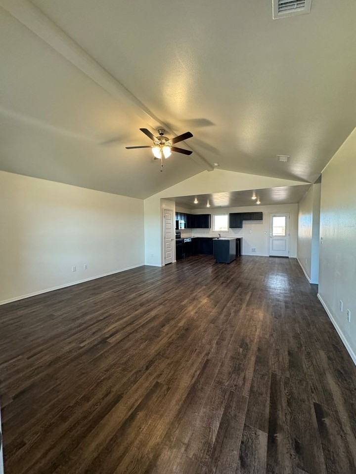 4401 Beacon Rd - Photo 2 of 18