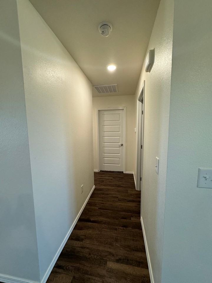 4401 Beacon Rd - Photo 5 of 18