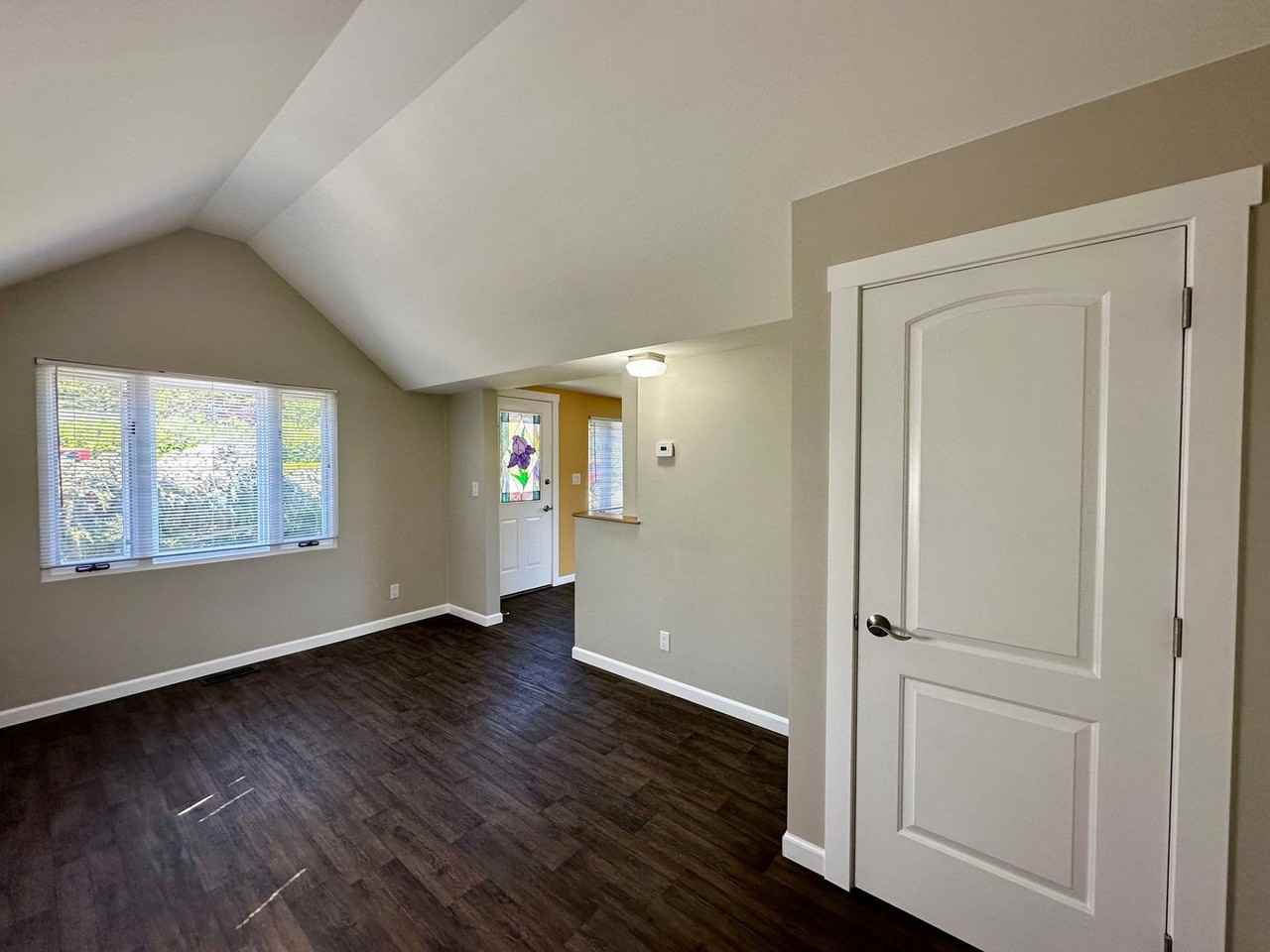 3702 1/2 Silver Beach Ave - Photo 3 of 13