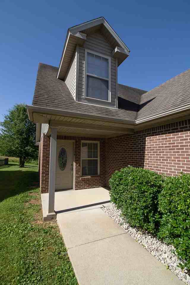 134 Twin Lakes Dr - Photo 3 of 27