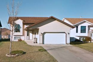8854 104 Ave - Photo 1 of 1