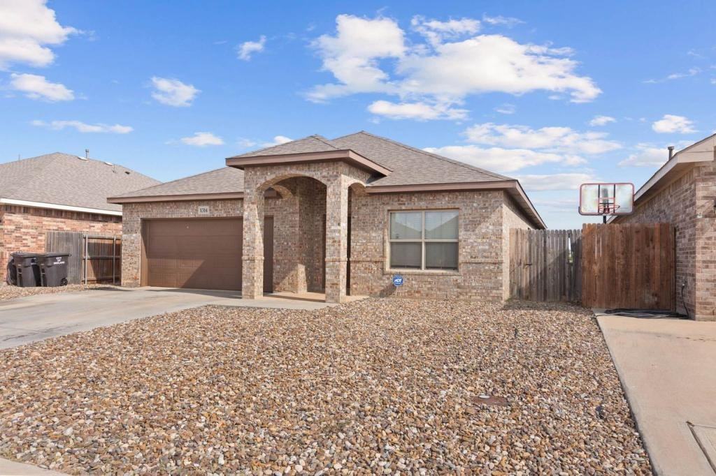 1314 Cerrillos Ave - Photo 2 of 26