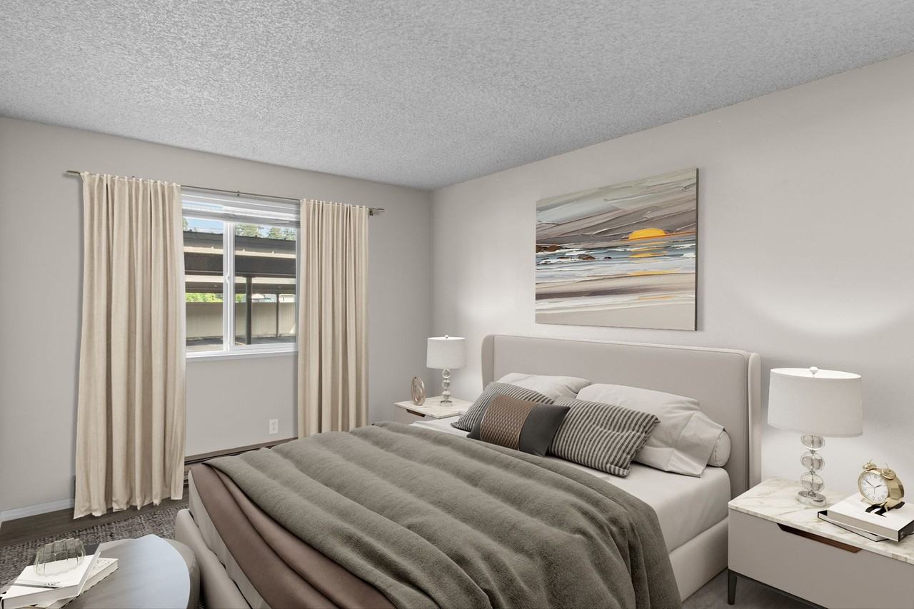 Lincoln at South Hill - Photo 7 of 8