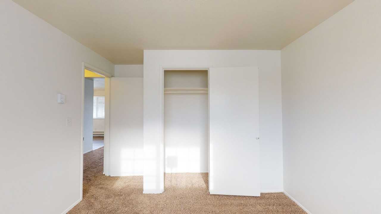 Esquire - Photo 6 of 10