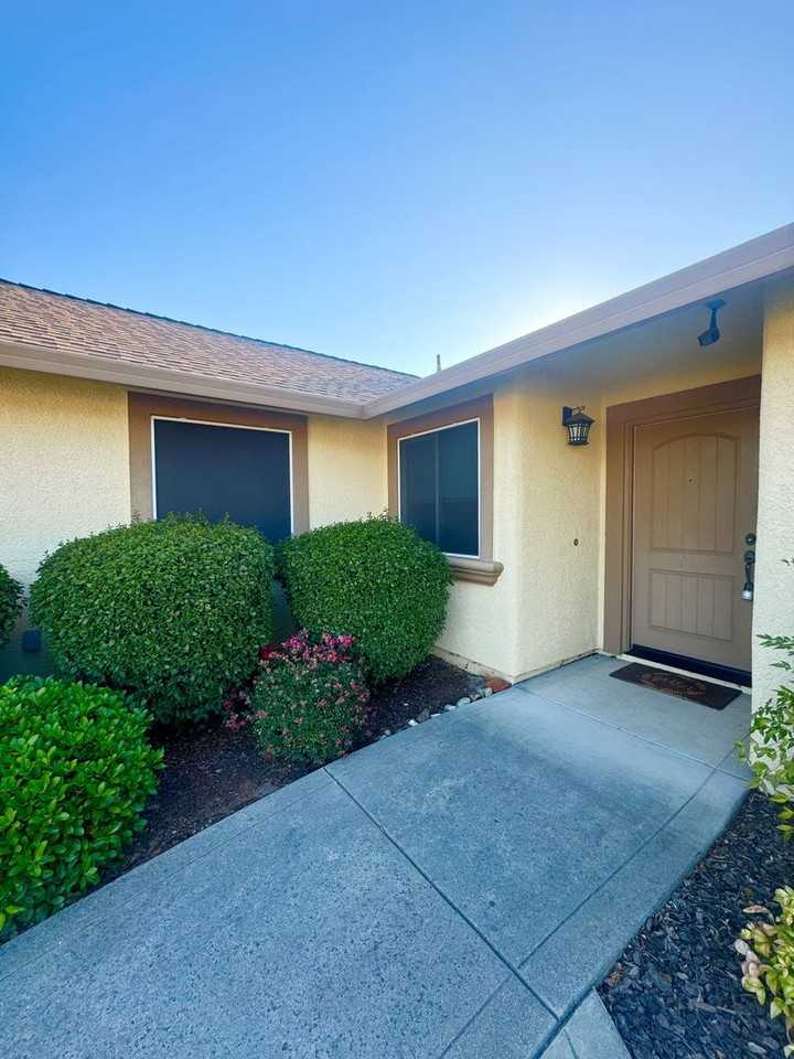 2891 Chaucer Way - Photo 3 of 15