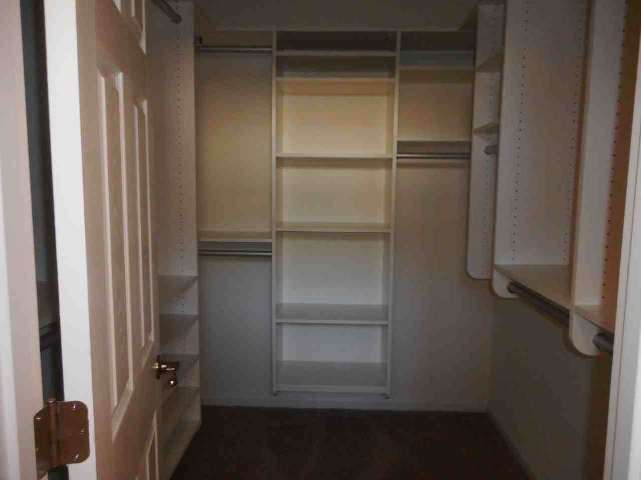 3992 Heritage Ln - Photo 3 of 27