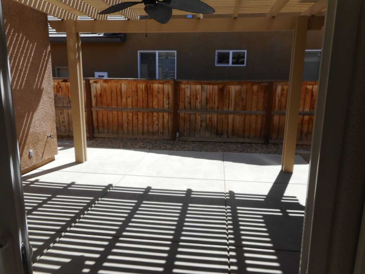 3992 Heritage Ln - Photo 2 of 27