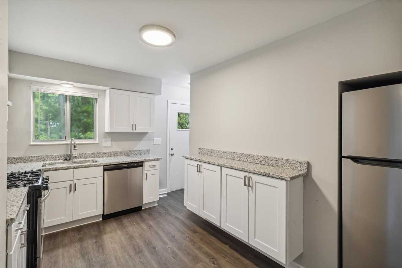 Pine Run Apts, LLC - Photo 2 of 20