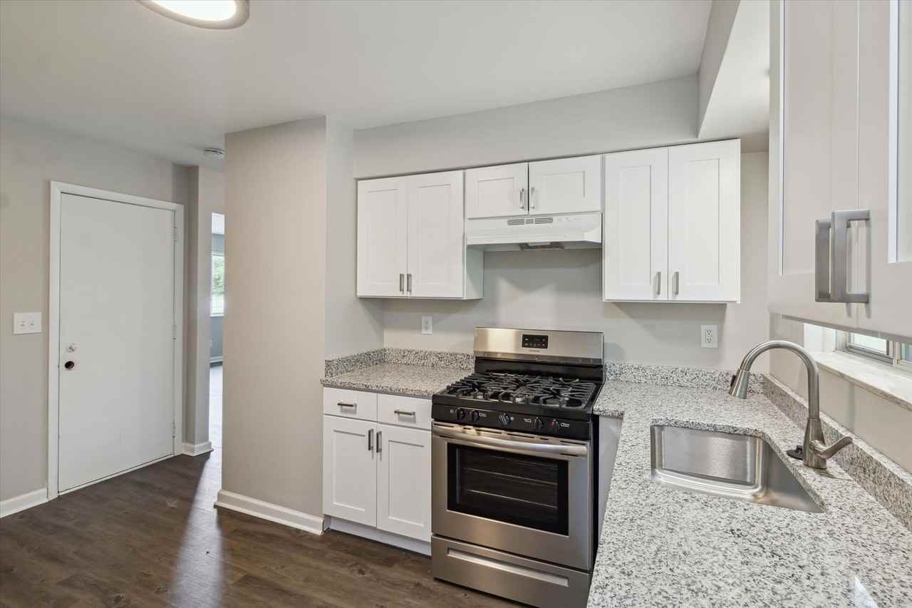 Pine Run Apts, LLC - Photo 4 of 20