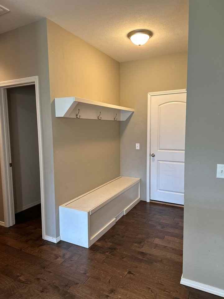 5718 E Park Pl - Photo 2 of 18