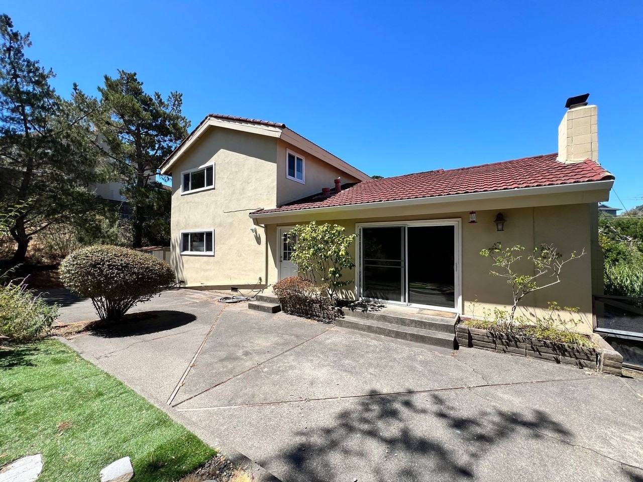 9 Westward Dr - Photo 2 of 18