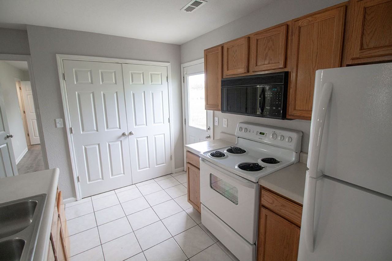 1602 High Quest Cir - Photo 7 of 20