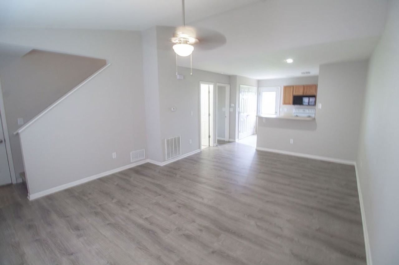 1602 High Quest Cir - Photo 4 of 20