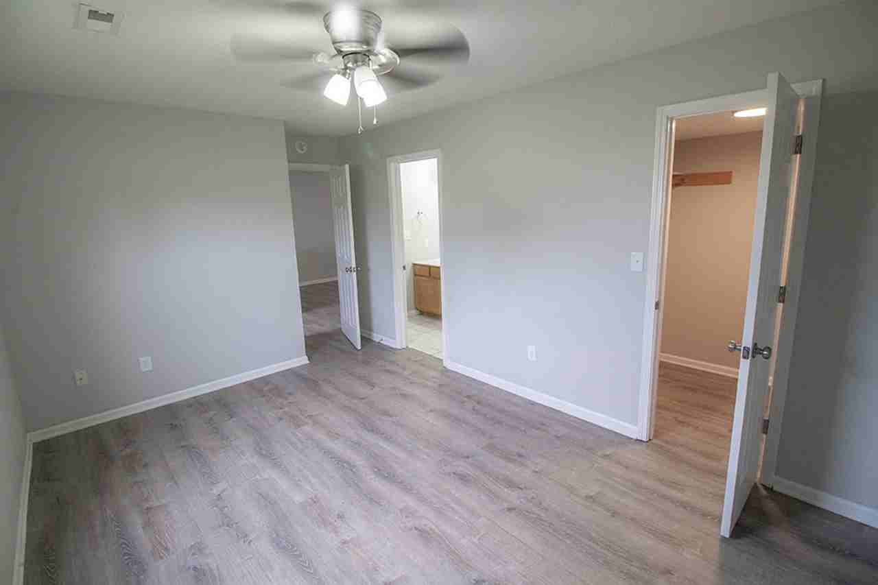 1602 High Quest Cir - Photo 4 of 20