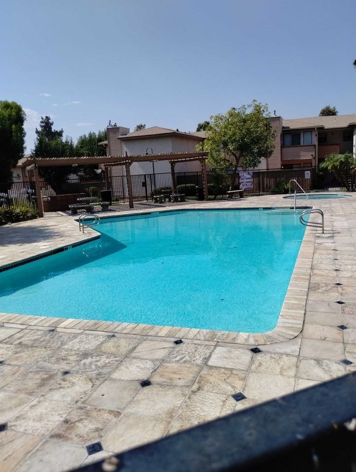 1305 Massachusetts Ave #103 - Photo 4 of 21