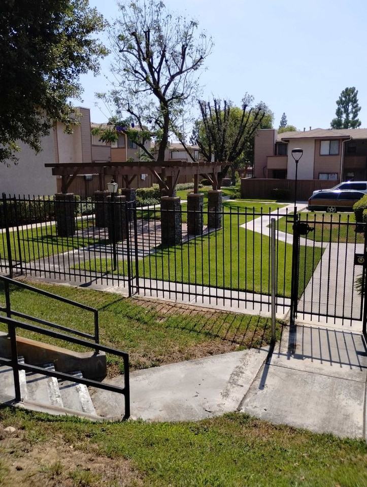 1305 Massachusetts Ave #103 - Photo 5 of 21