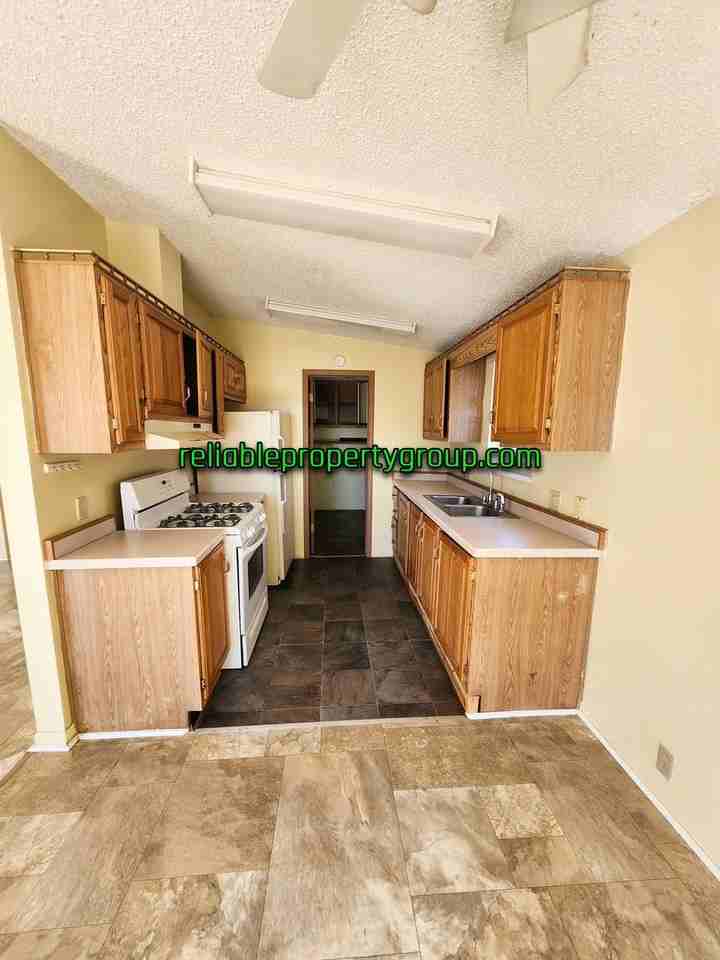 24 Holiday Park - Photo 4 of 15