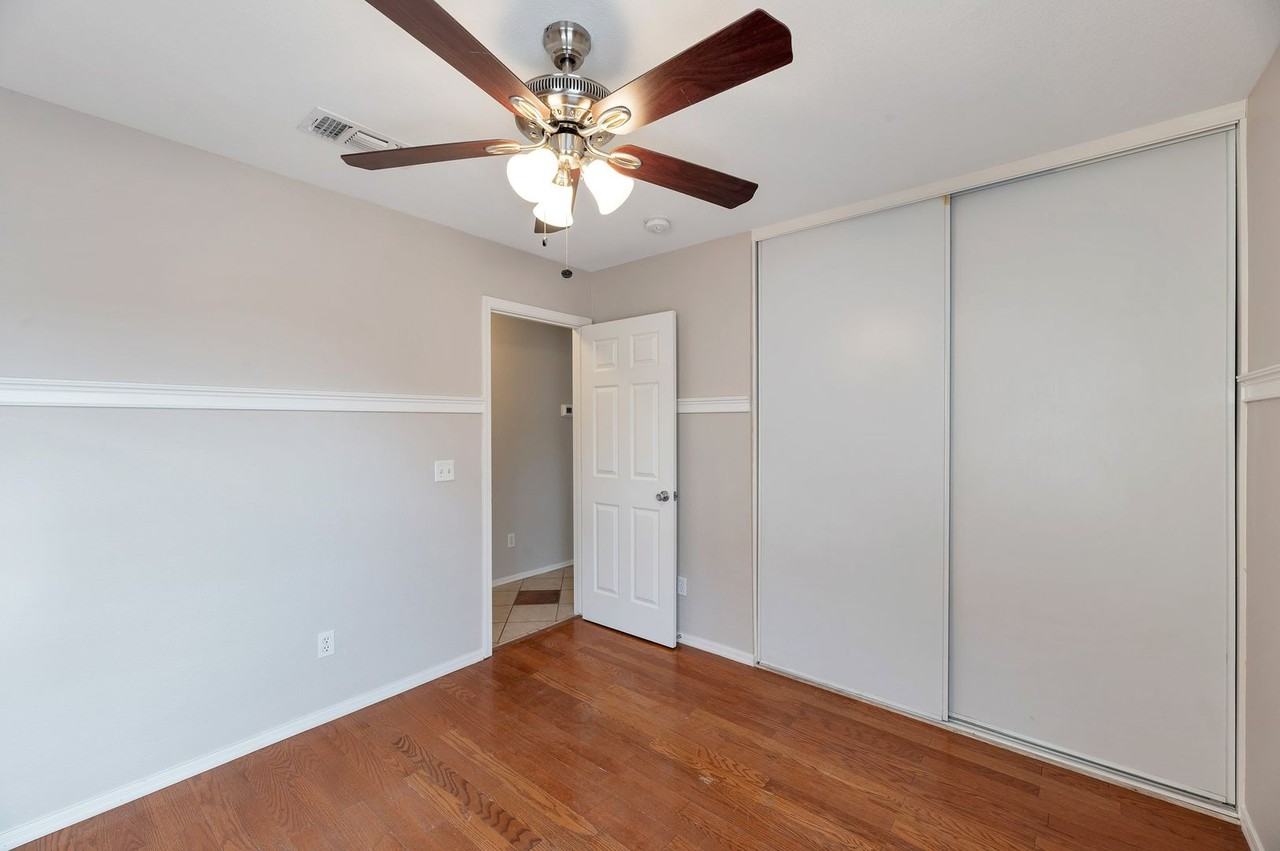 2216 E Spruce Dr - Photo 7 of 15