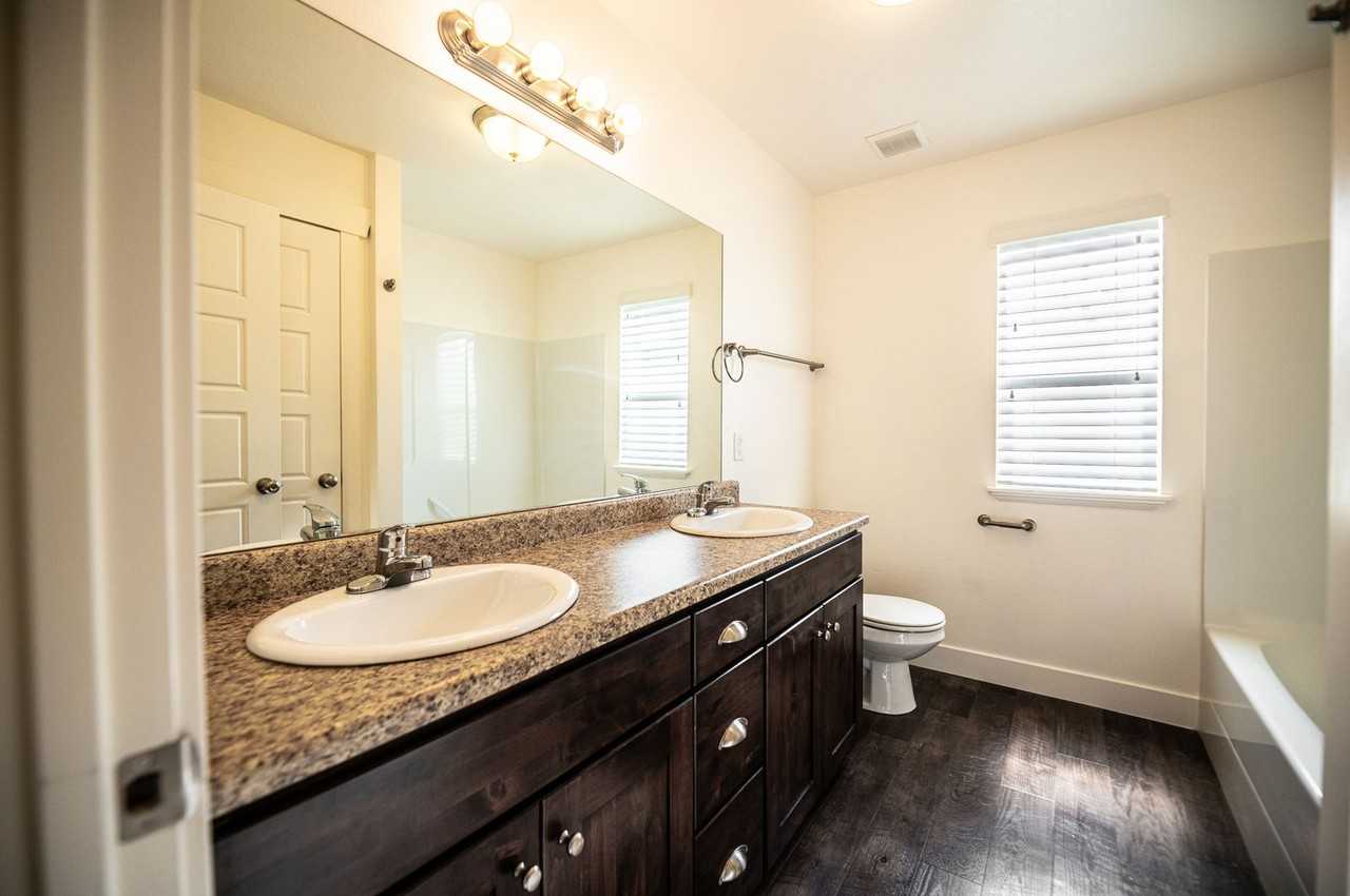 0120 0120 W 0400 S - Photo 6 of 20