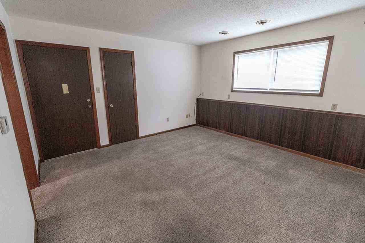 2908 Leeway Dr #C - Photo 5 of 23