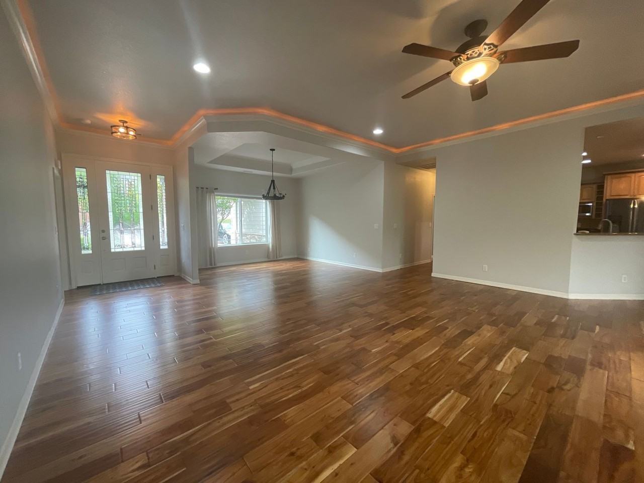 228 Winchester Creek Ave - Photo 6 of 50