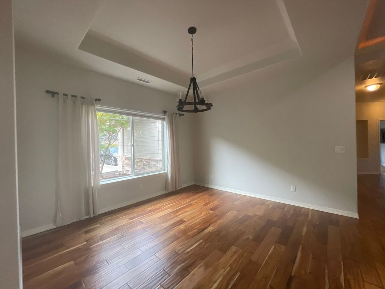 228 Winchester Creek Ave - Photo 7 of 50