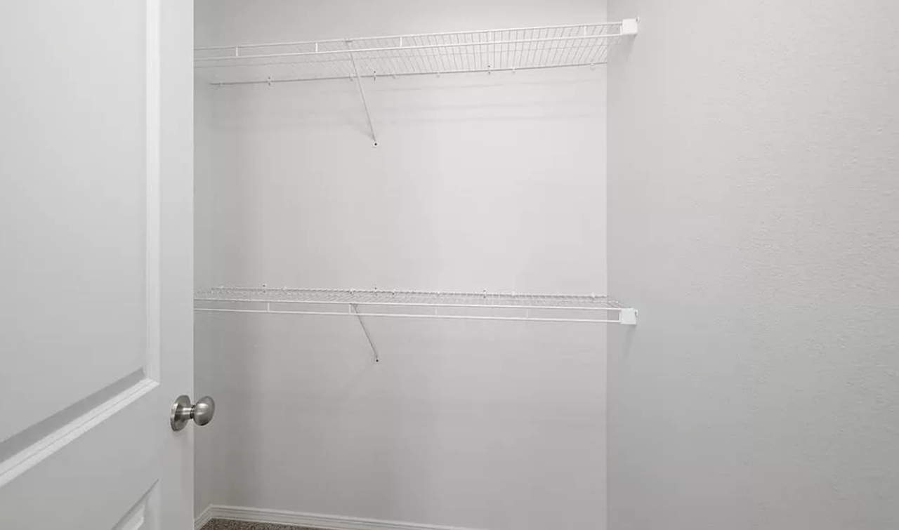1208 Aundria Ave - Photo 5 of 20