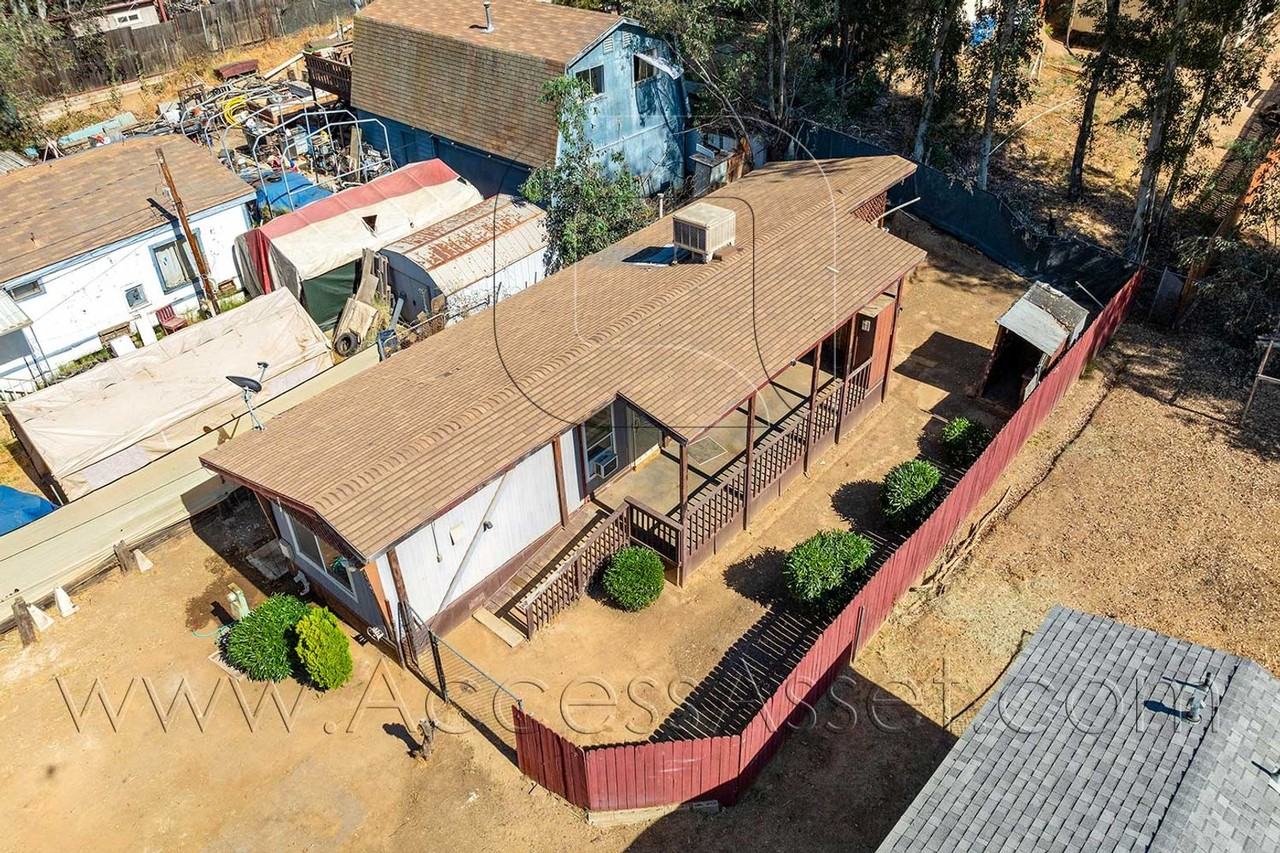 18367 Honey Ln - Photo 2 of 22