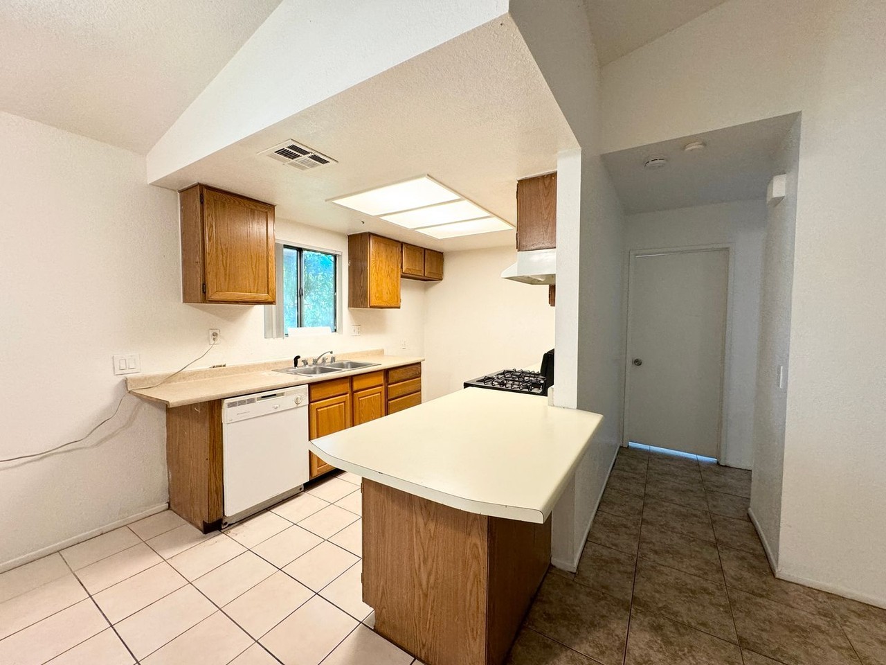34855 Vaquero Rd #01 - Photo 5 of 12