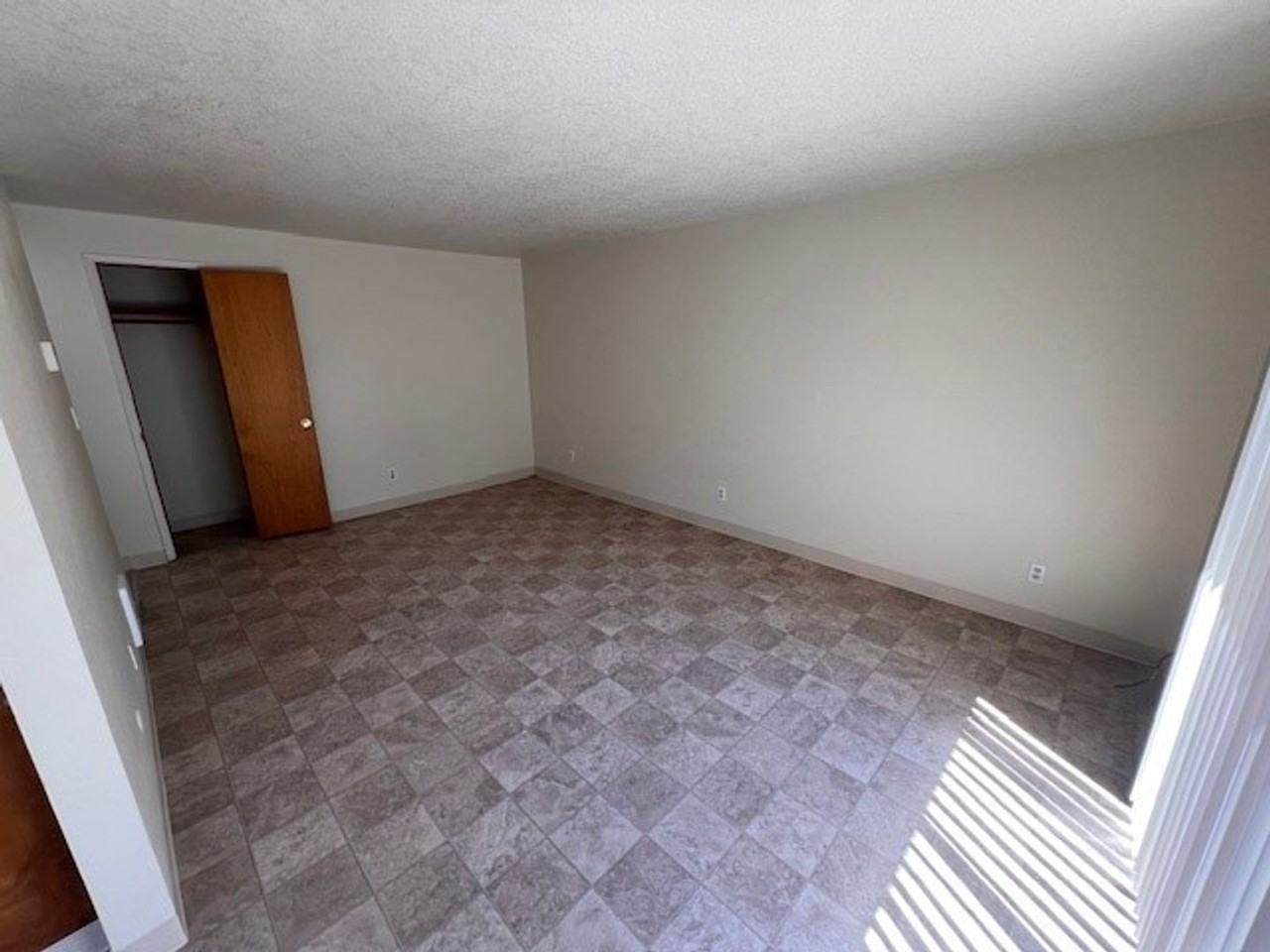 Trinit - Photo 6 of 29