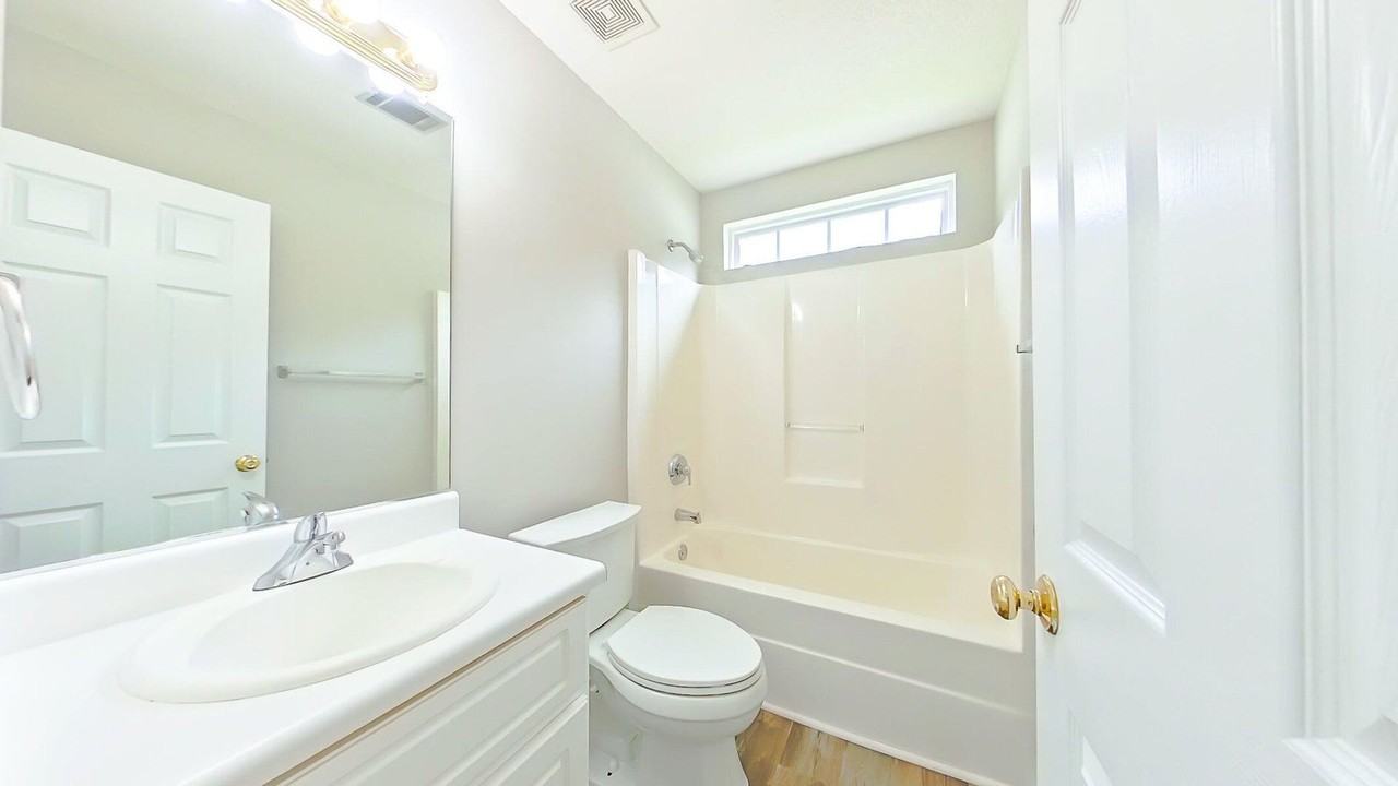 491 Connemara Trl - Photo 5 of 13