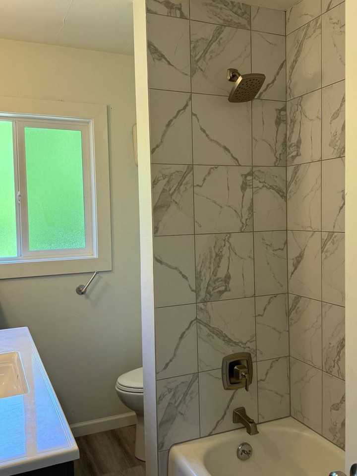 2545 31st St - Photo 7 of 23