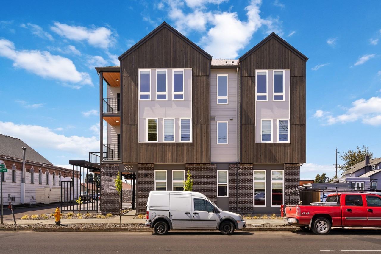 Rowan Oak Estates- Hillsboro - Photo 2 of 14